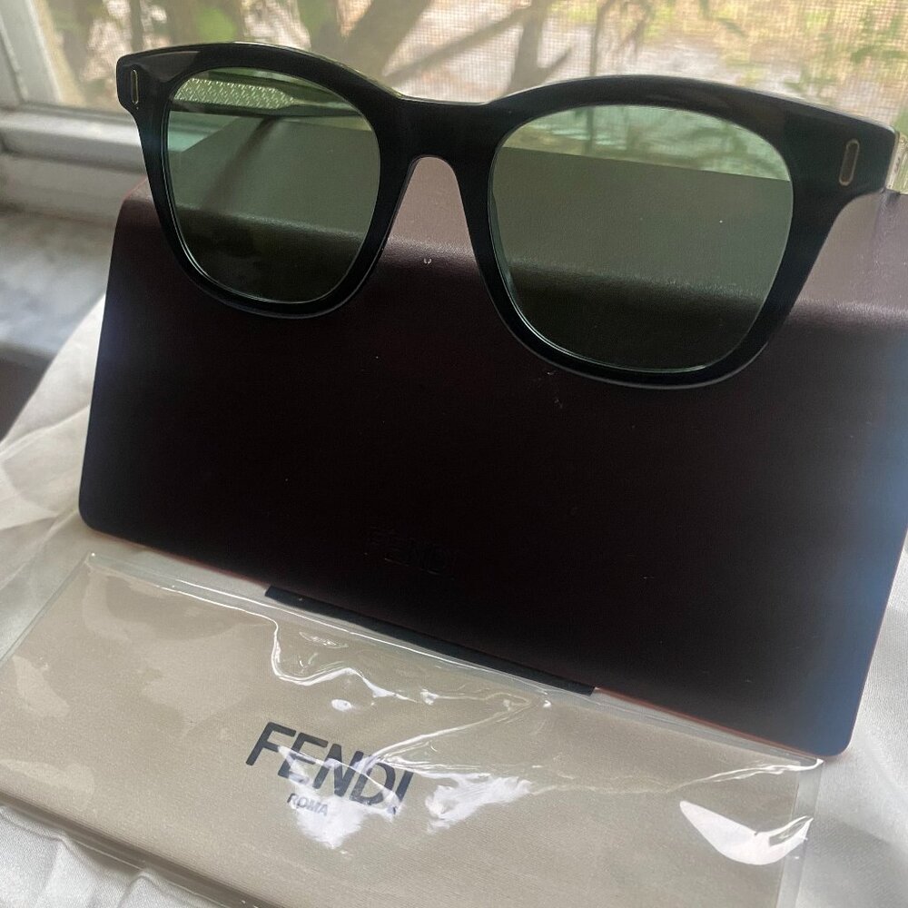 COPY - ✨ FENDI | 100% Authentic Luxury FENDI Sunglasses TREAT ✨